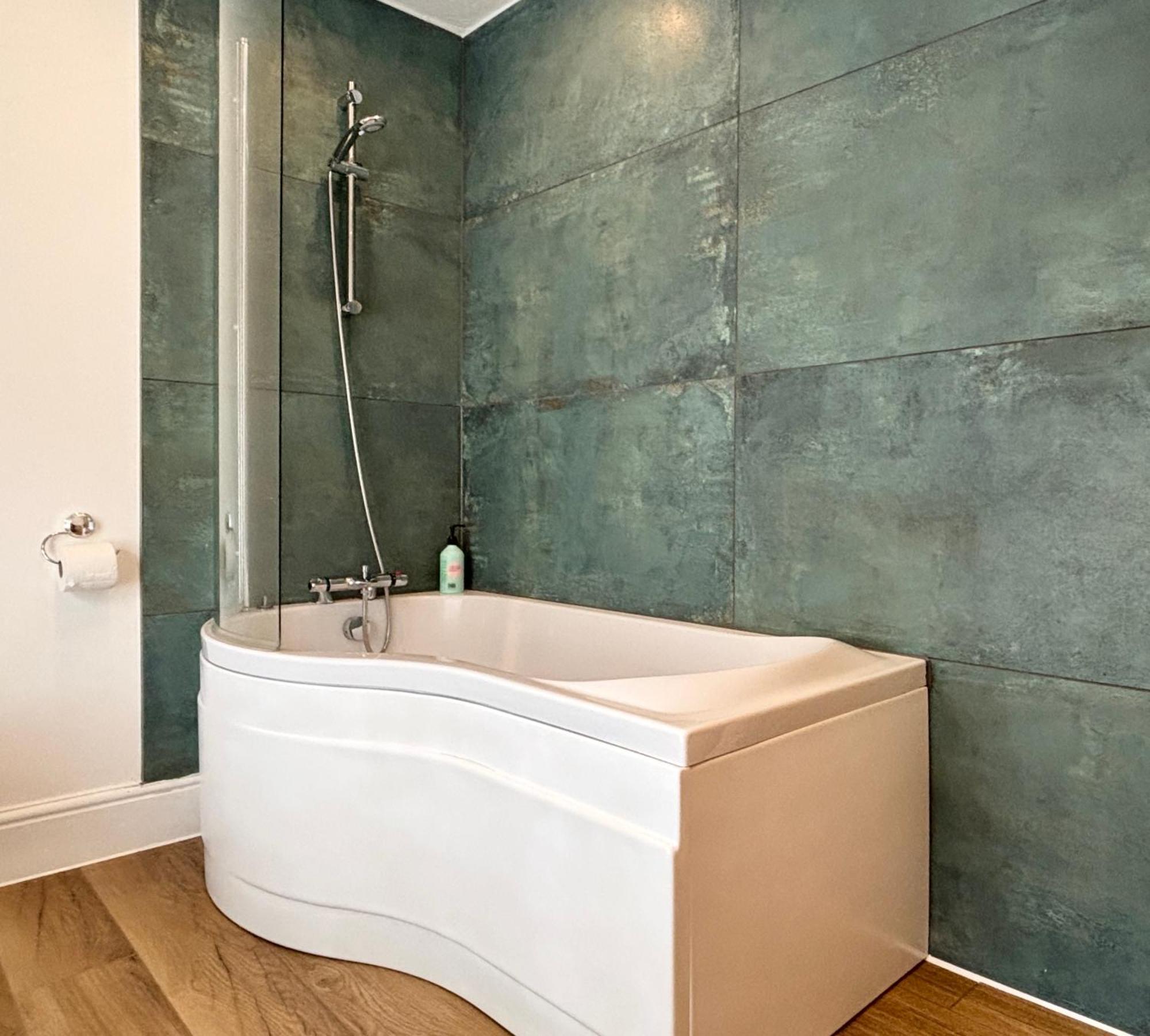 Spacious Home Near Seafront & Train Station 5 Bed Sleeps 10- Central Penzance Bagian luar foto